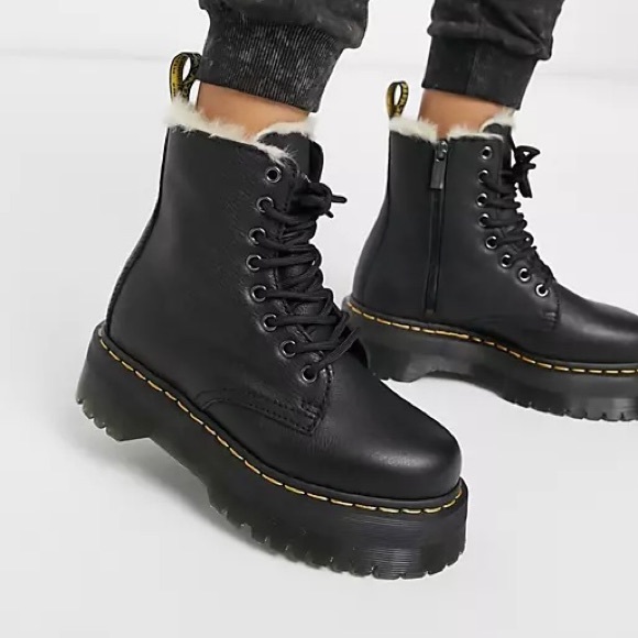 Dr Martens Jadon Faux Fur Lined Boots - Picture 2 of 10